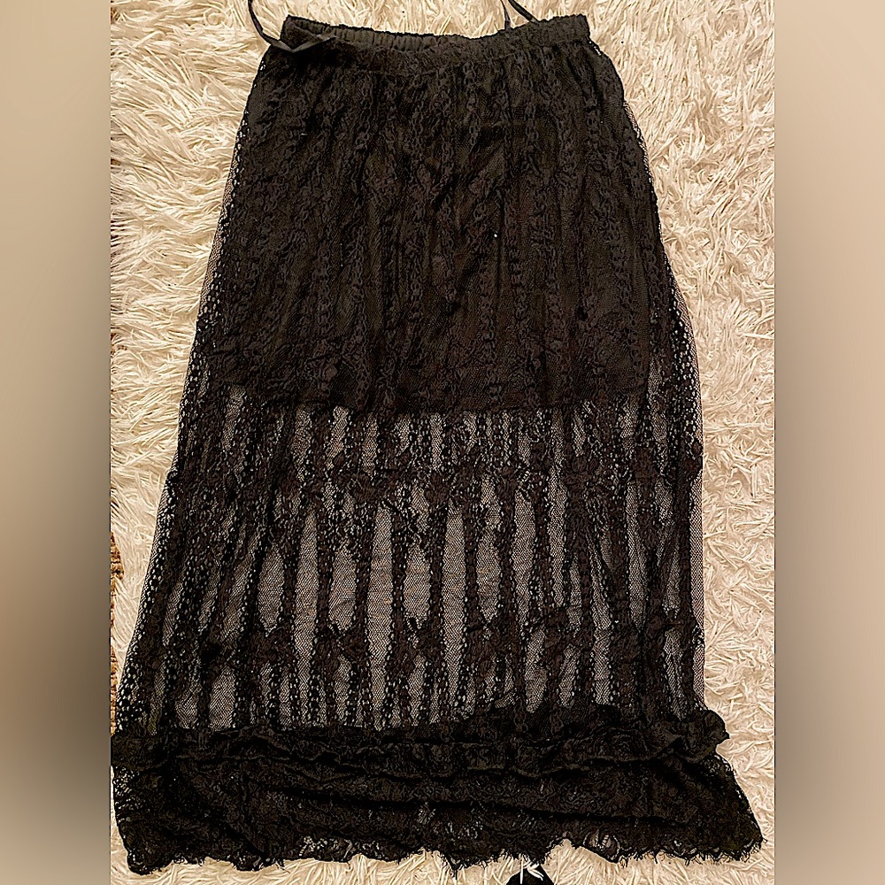LF Lace Detailed Black Skirt - Size 10